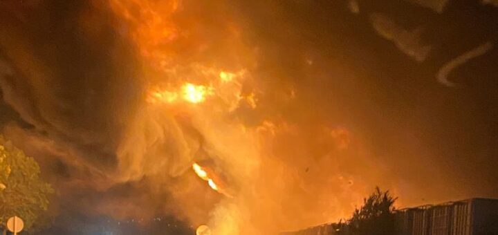 Incendio Valencia hoy |  Incendio industrial en Potries