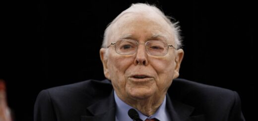 Muere Charlie Munger, socio, amigo y aliado más fiel de Warren Buffett, a los 99 años |  Economía