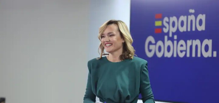 Pilar Alegría se estrena como portavoz del Gobierno con más ataques a Feijóo