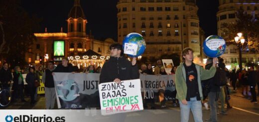 Activistas exigen a la COP28 "soluciones y no declaraciones" ante la emergencia climática: "Cumple con tu deber"